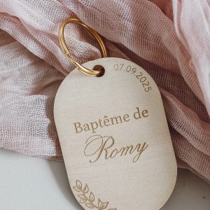 Porte clé Baptême en bois - Forme ovale
